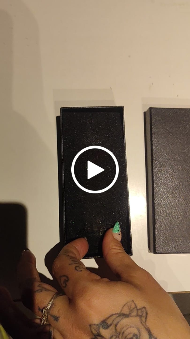 Customer video review of SANGUINE NOCTIS