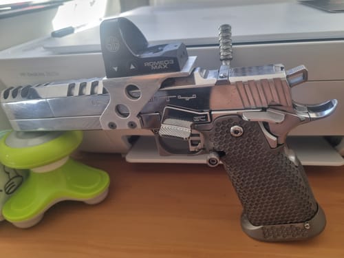 Customer photo review of 1911/2011 Slide Stop Thumb Rest | Competition Accessory