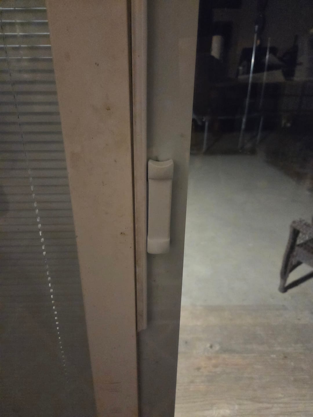 Customer photo review of ODL Sliding Magnetic Blind Controller