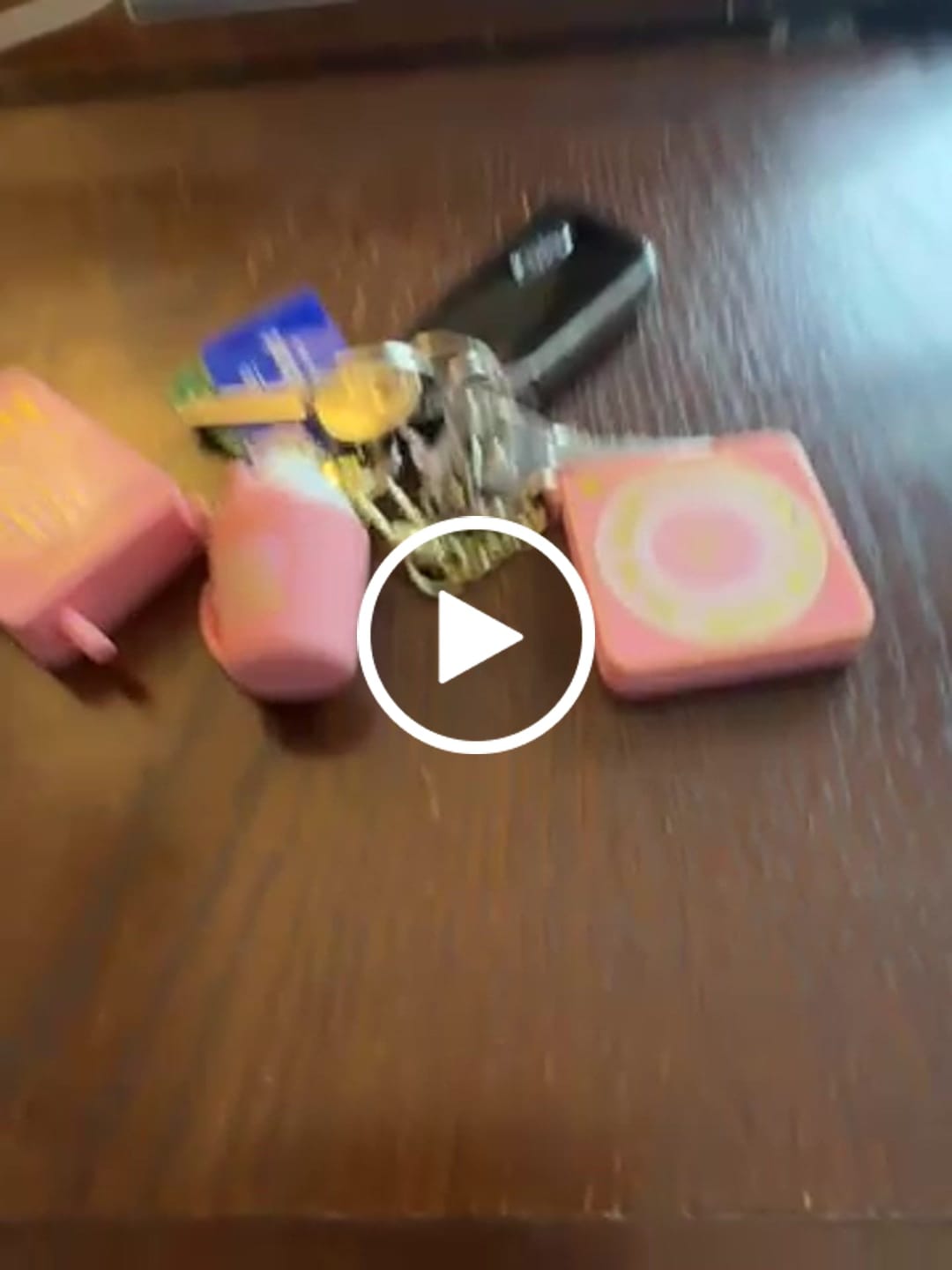 วิดีโอรีวิวจากลูกค้าของ P. Louise You're So Charming Keyring Charms