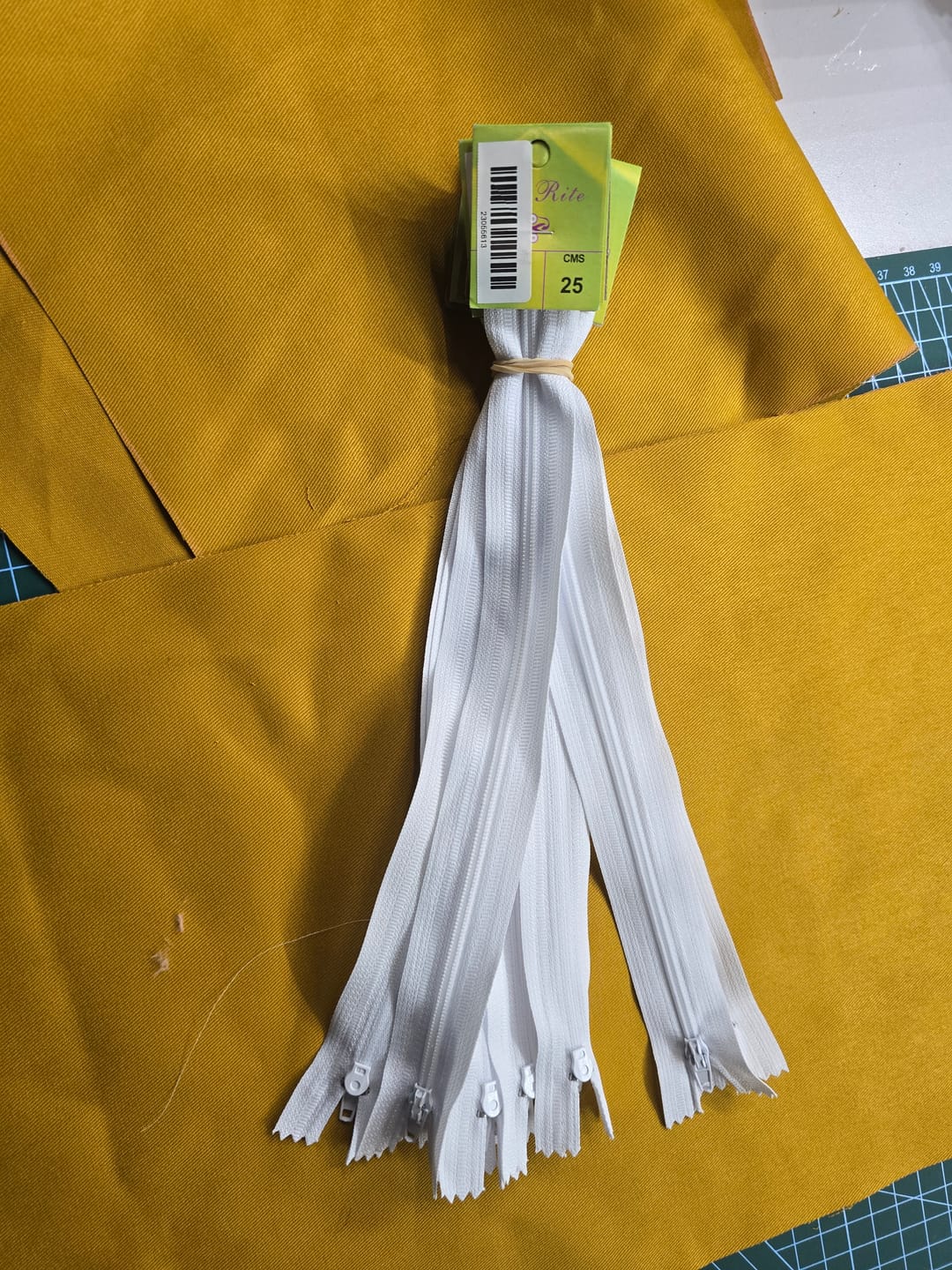 Customer photo review of Zips Dress T3 Cream #.502(15cm - 60cm)