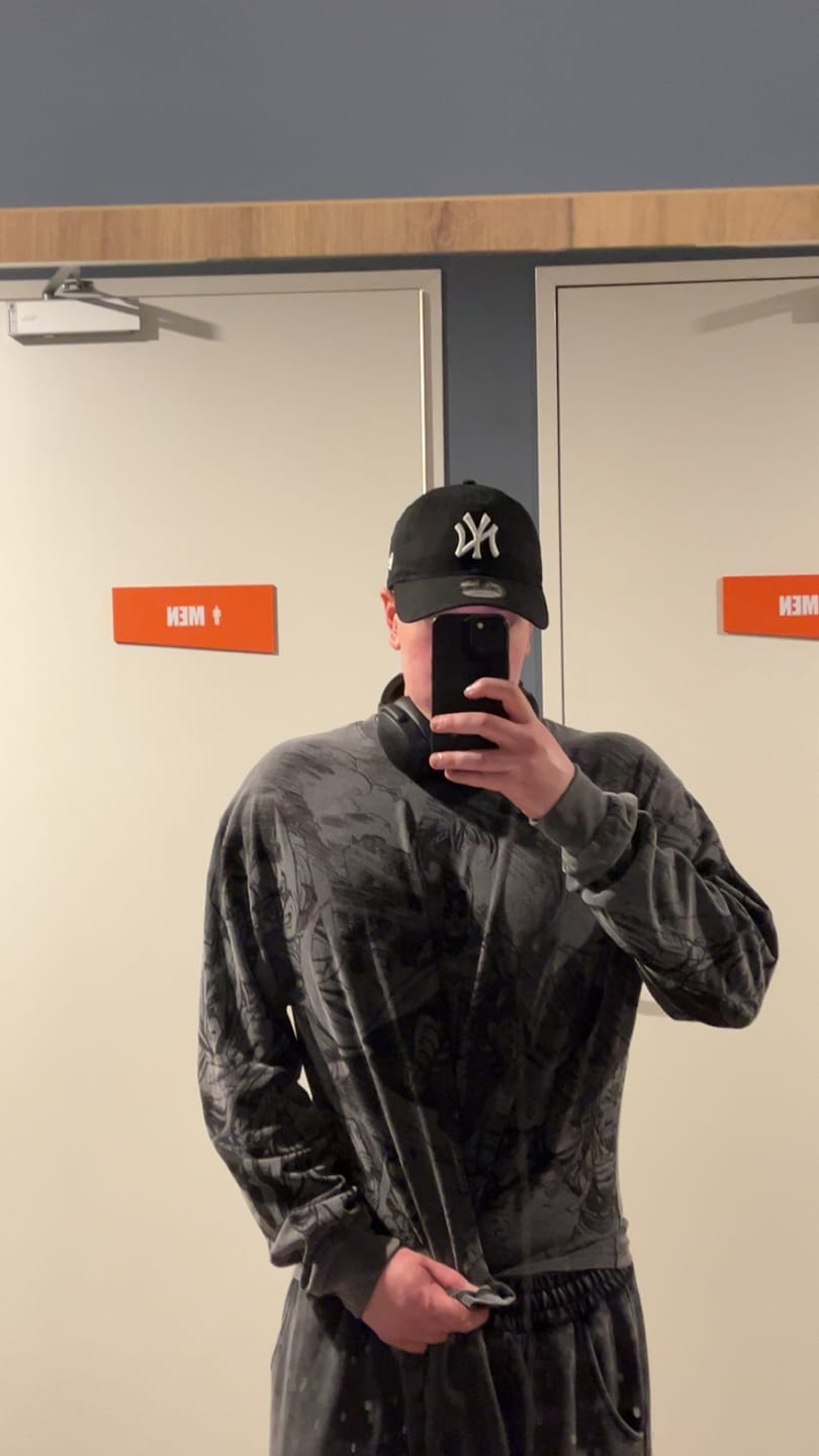Customer photo review of 8002 - Batman Comic Longsleeves