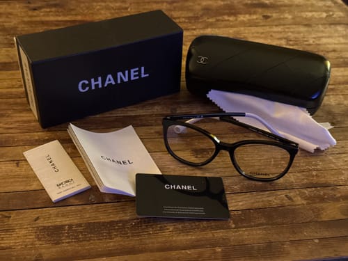 Customer photo review of Chanel Sunglasses 700374