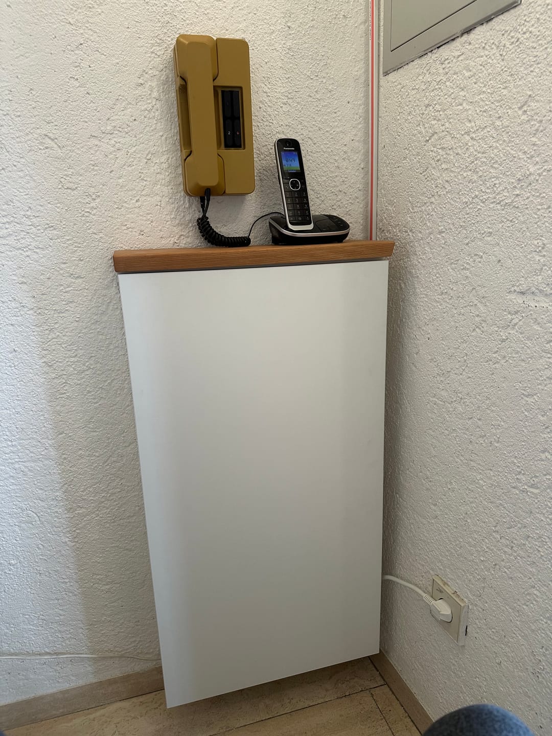 Customer photo review of Telefonschrank | Routerschrank LOLE HomeBase LP