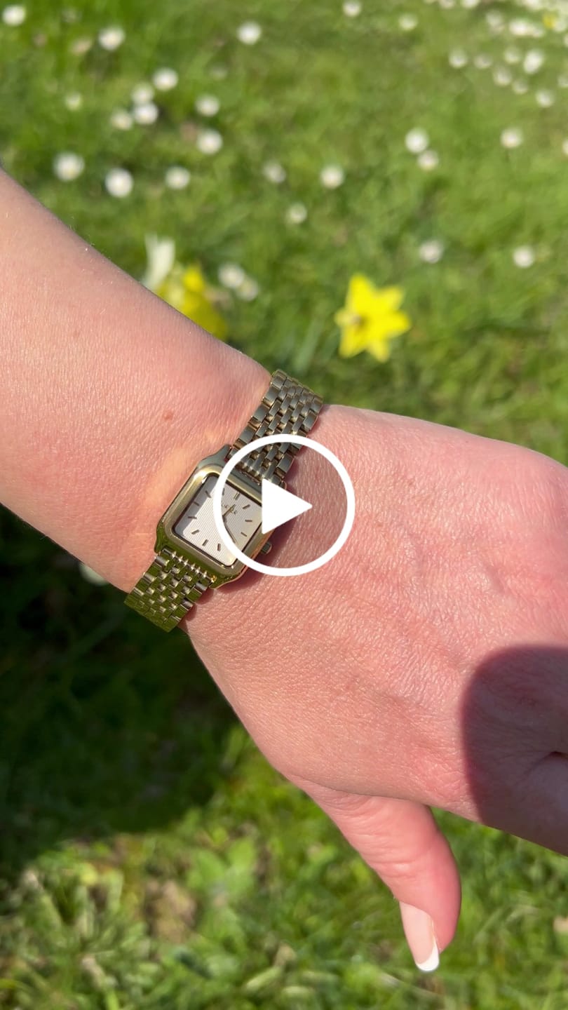 Customer video review of Macy Petite Gold White