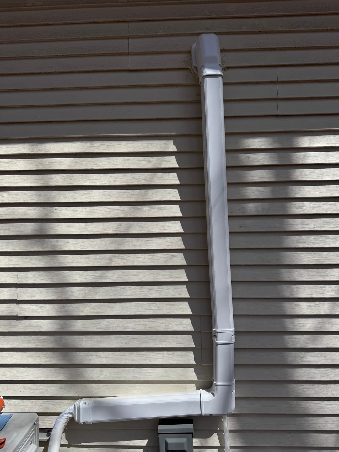 Customer photo review of DELLA Mini Split Line Set Cover with Flexible Duct