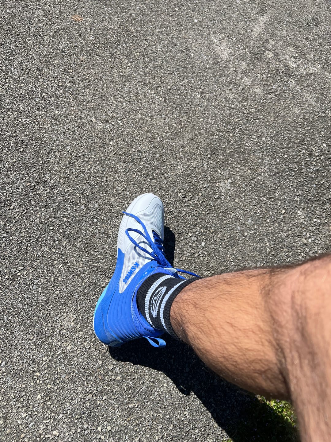 Customer photo review of 04432-158-M | HYPERCOURT PINNACLE | WHITE/DAZZLING BLUE/BALTIC SEA
