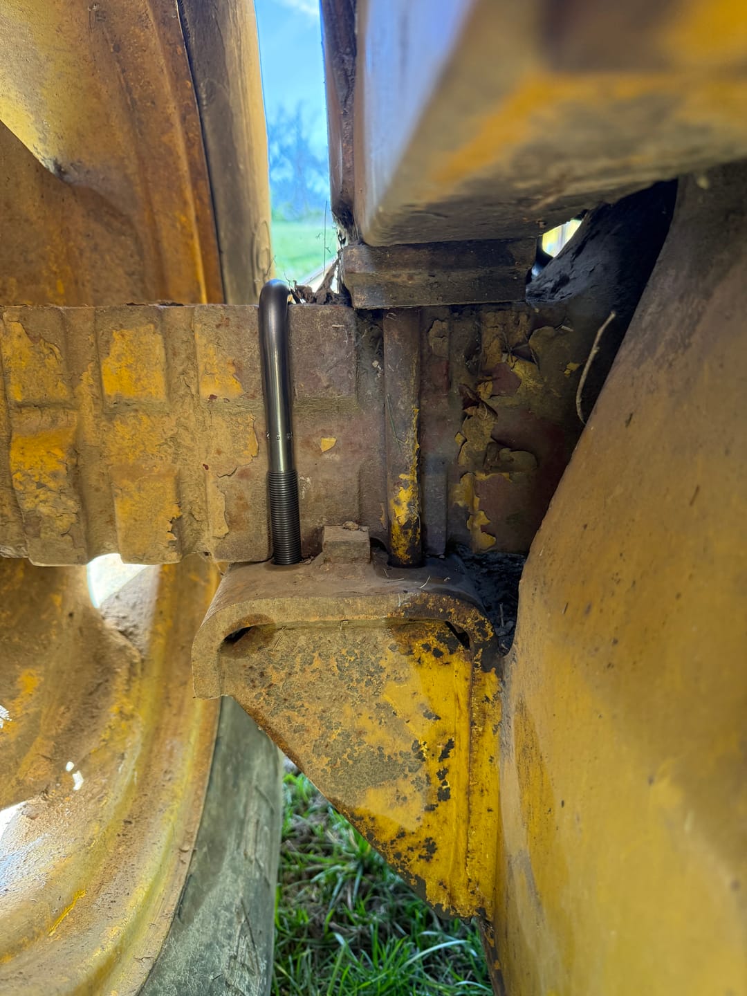Customer photo review of 5/8 Inch Diameter U-Bolts - Square