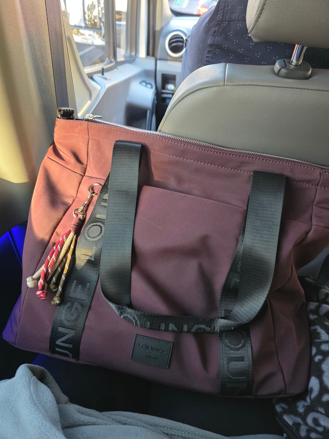 Customer photo review of Bolso Nylon Llavero Street