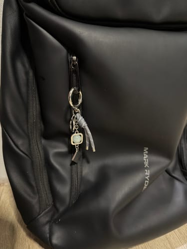 Customer photo review of JUJUTSU KAISEN | Gojo Keychain (PRE-ORDER 90 DAYS)