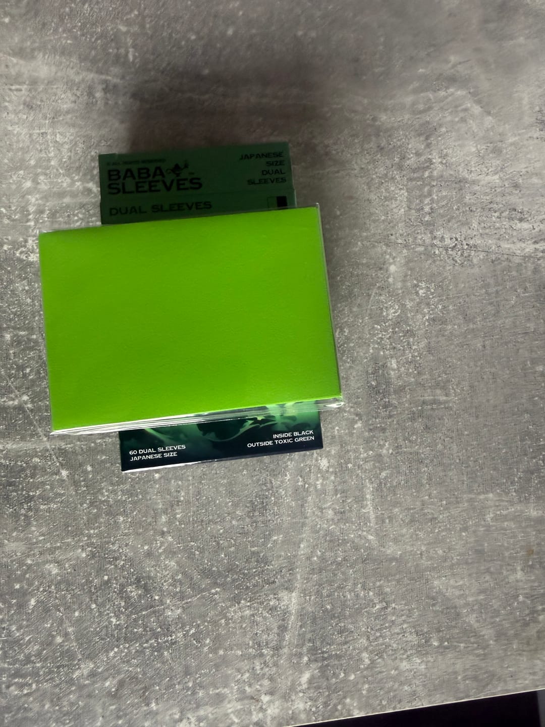 Customer photo review of Premium Dual Sleeves Japanese Size Grün (Toxic Green) – Yu-Gi-Oh! | 100% blickdicht & turniersicher | 60 Stück