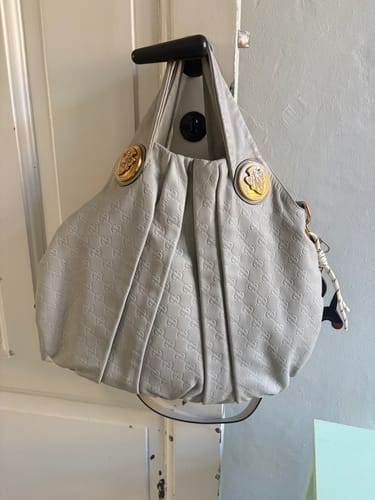 Customer photo review of Hand Bag
