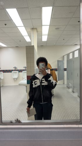 Customer photo review of SEEK ZIPUP