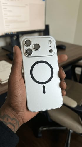 Customer photo review of iPhone Metal Case with Camera Guard