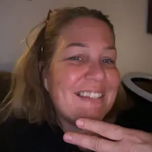 Customer photo review of Soleve Golden® Hydrating Tanning Mist