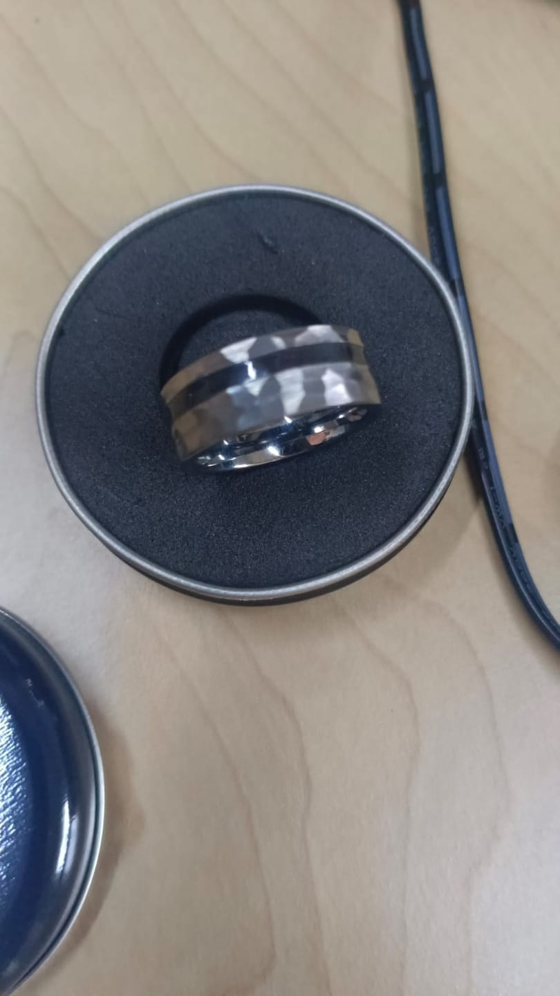 Customer photo review of Trunk & Steel - Elephant Hair Ring