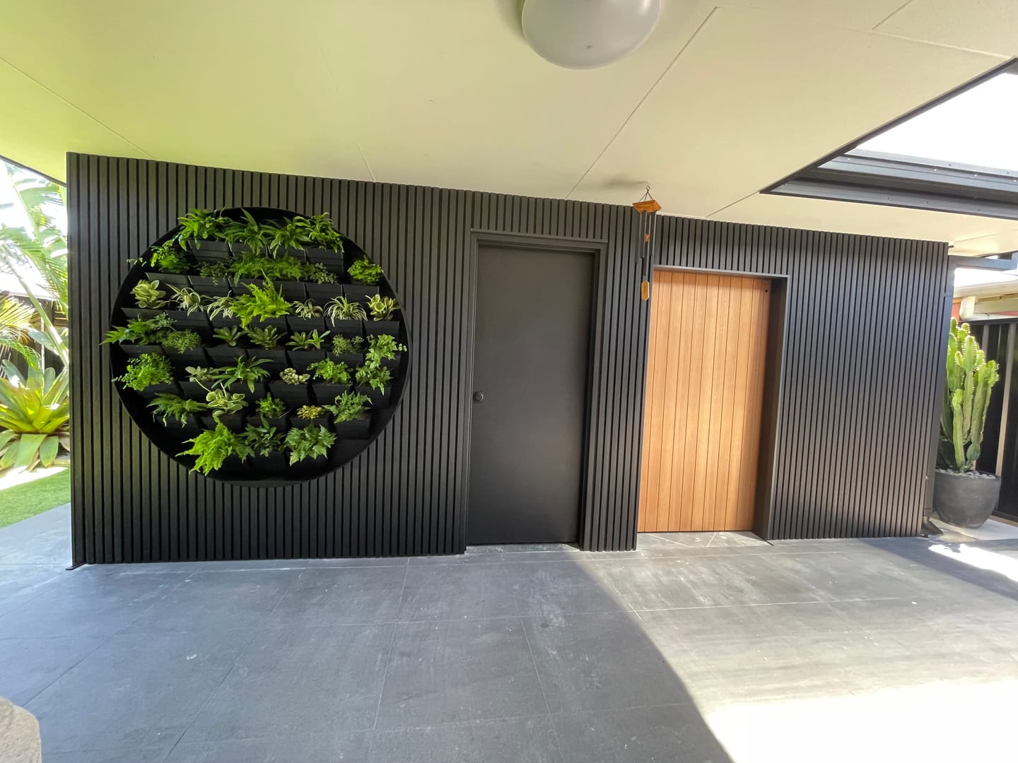 Customer photo review of Black Oak | Outdoor Panel