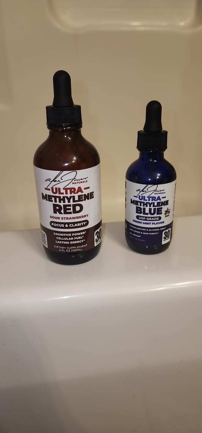Customer photo review of The Ultra Methylene Red - Sour Strawberry (120ML) (30 Servings)