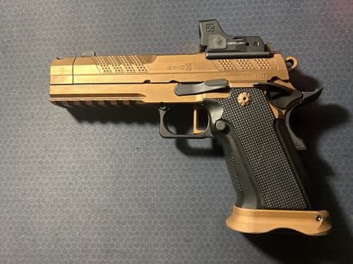 Customer photo review of MERCURY™ Reflex Sight