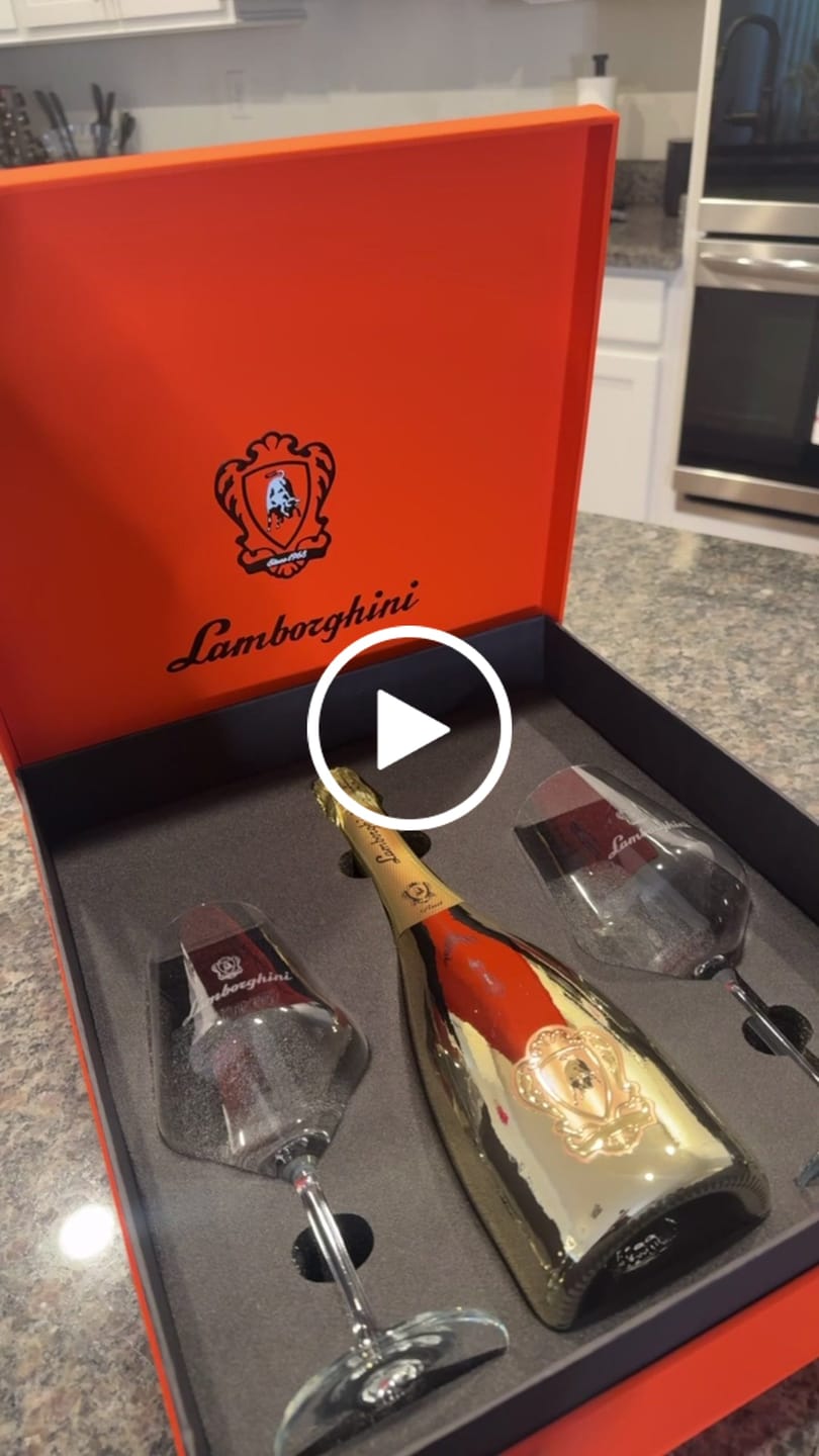 Customer video review of Lamborghini Oro Vino Spumante with Gift Set (2026)