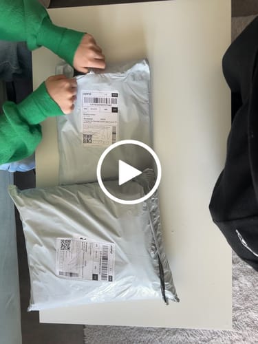 Customer video review of Jogging "Echo Tribe"