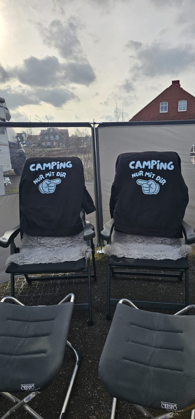 Customer photo review of Nur mit dir links - Rückendruck | Premium Hoodie unisex