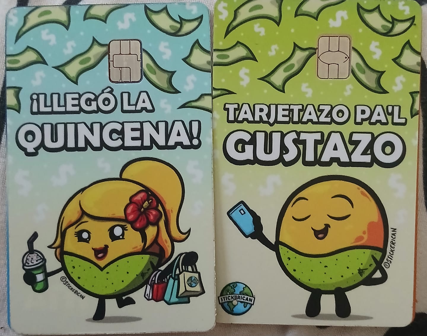 Customer photo review of Me Lo Merezco - Sticker para Tarjeta de Crédito