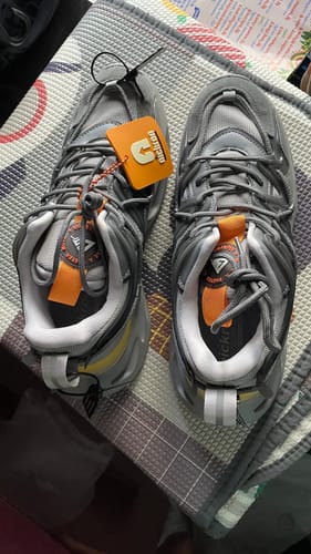 Customer photo review of Moscow Smoky Grey Low Top Minimalist Classy Sneakers