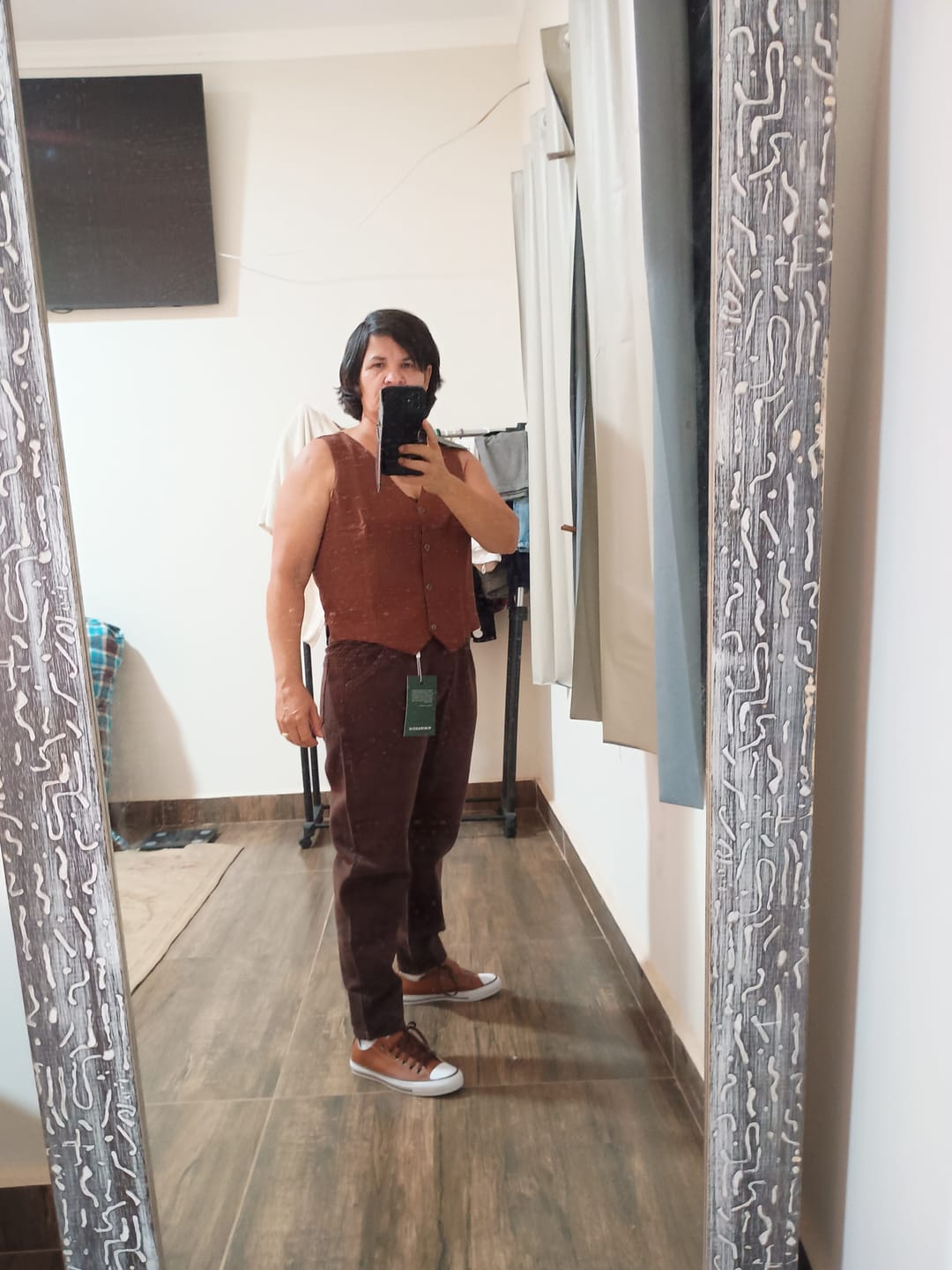 Customer photo review of Colete Calêndula Marrom Escuro