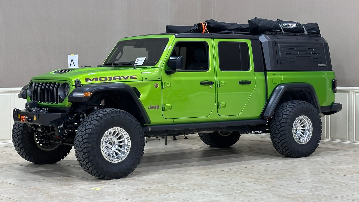 Customer photo review of OPENROAD Roof Rack Crossbars