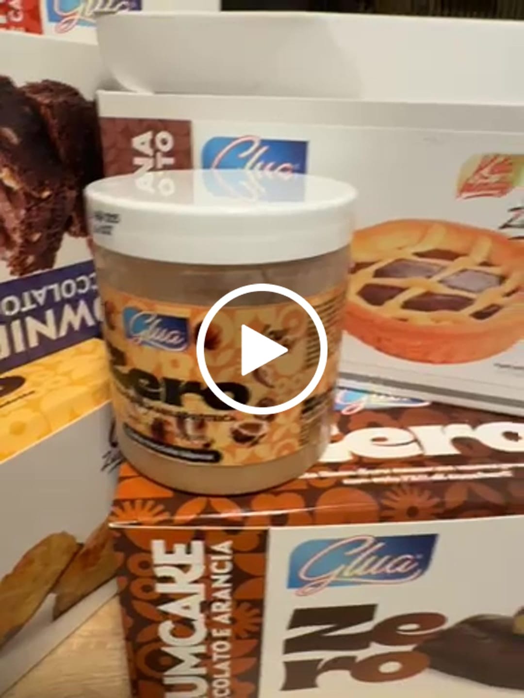 Customer video review of Crema proteica gusto nocciola bianca