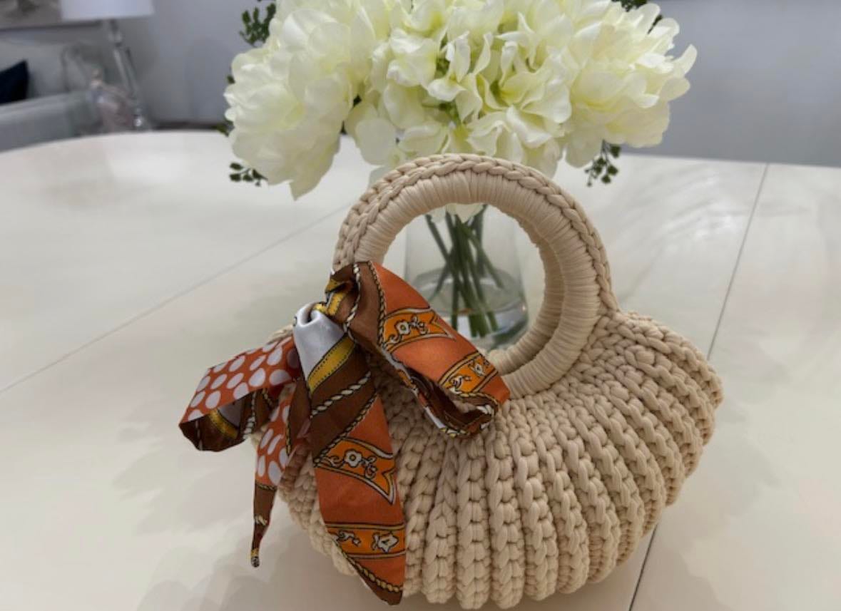 Customer photo review of CrochetPark™ Shell crochet Handbag DIY Kit