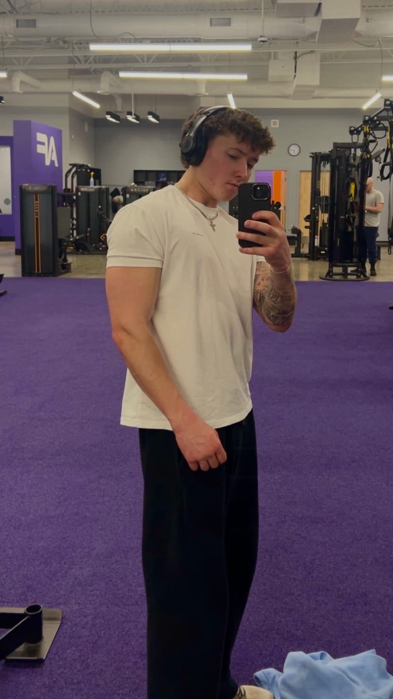 Customer photo review of 4295 - Perfect Tailored Tees