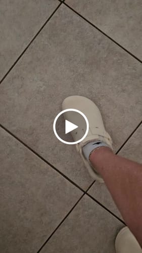Customer video review of The Cloudies™ - Clogs