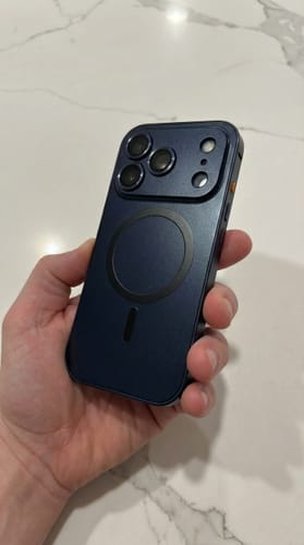 Customer photo review of iPhone Metal Case with Camera Guard
