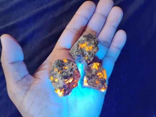 Customer photo review of Natural Raw Yooperlites – Flame Stone