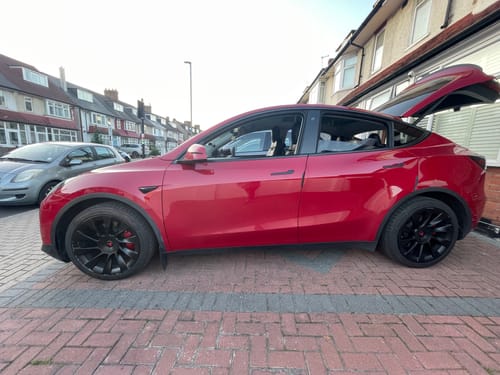 Customer photo review of All-in-one Tesla Wheel Rim Protector for Tesla Model Y 20'' Induction Wheel and Model Y 21'' Uberturbine Wheel