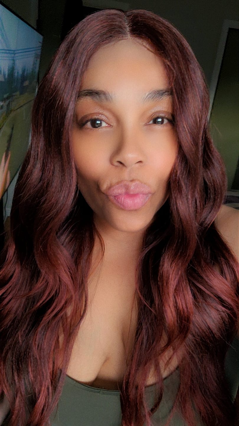 Customer photo review of Outre Every Wear HD Lace Front Wig - EVERY 38