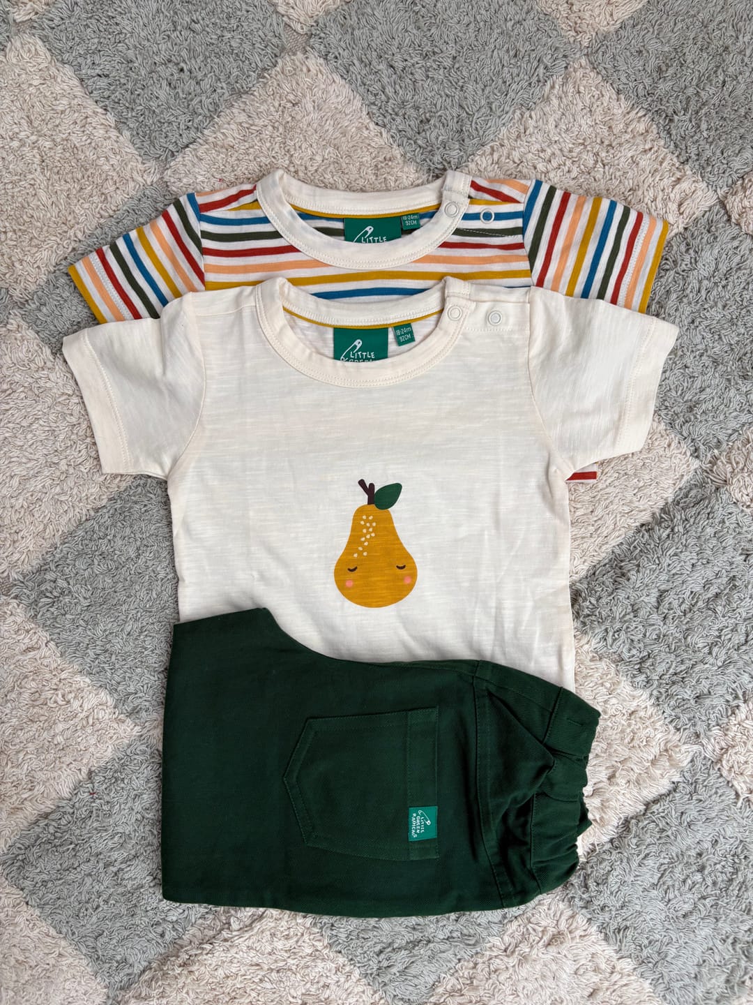 Customer photo review of Pear Short Sleeve T-Shirt