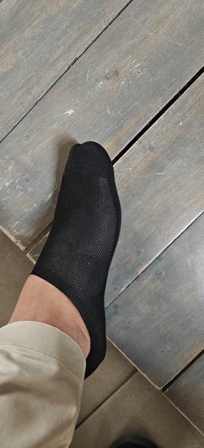 Customer photo review of Premium Imported 3.0 Socks