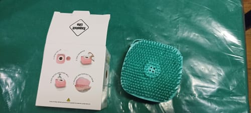 Customer photo review of CT9831 1 Pieza Cepillo Para Baño De Mascota Con Deposito Para Jabón