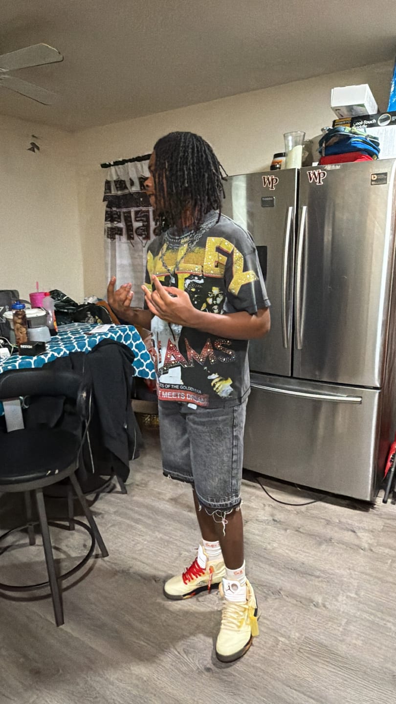 Customer photo review of Vale Forever Chambers Bling Tee Black