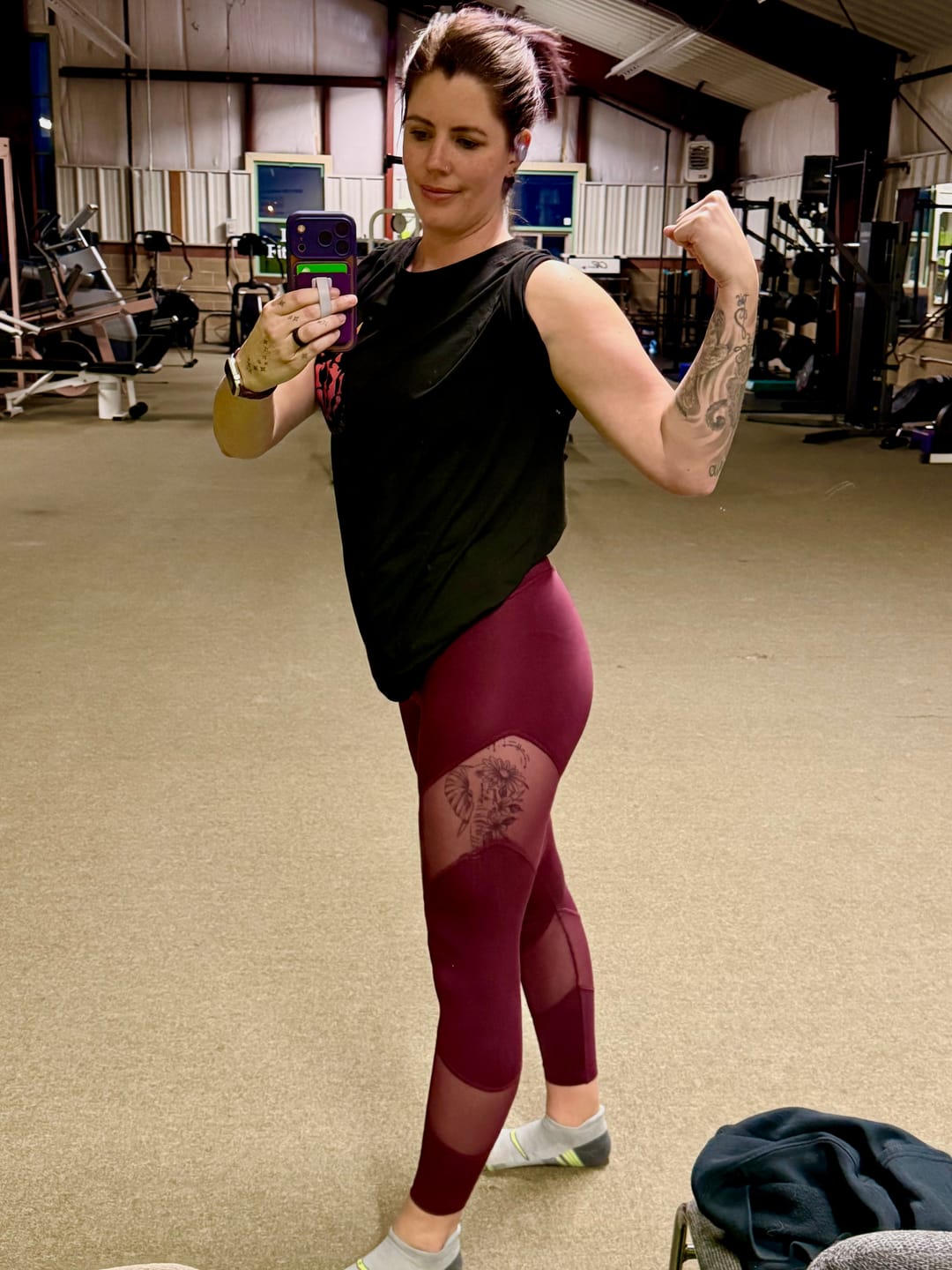 Customer photo review of ESSENCE Performance Mesh Wrapped Legging