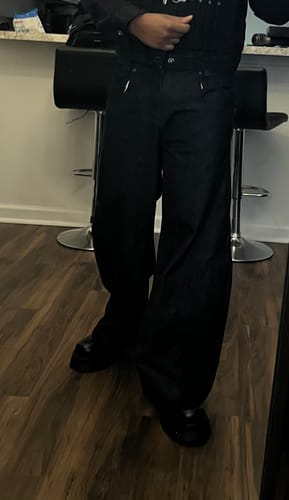 Customer photo review of Omirad Structured Panel Balloon Wide-Leg Jeans