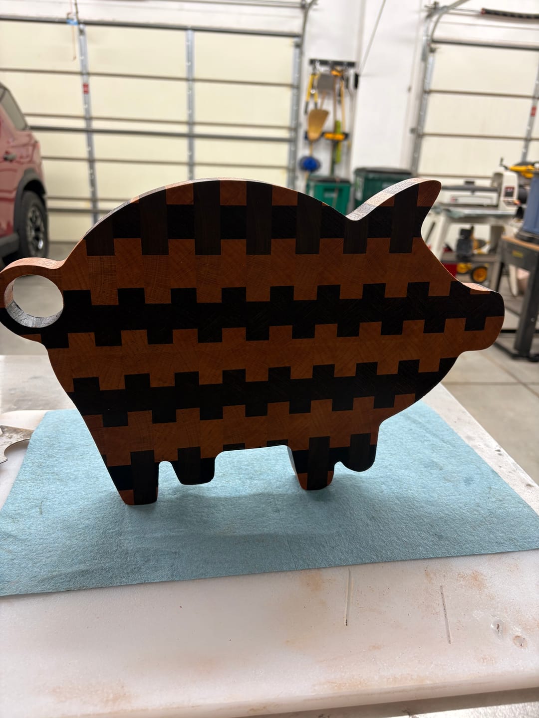 Customer photo review of 15.9x10.5" Pig Shaped Serving Board Acrylic Router Template