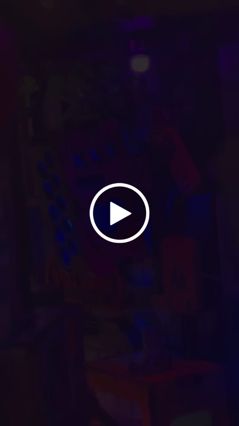 Customer video review of Neo Ramen MiniAlley – A Cyberpunk DIY Diorama Booknook