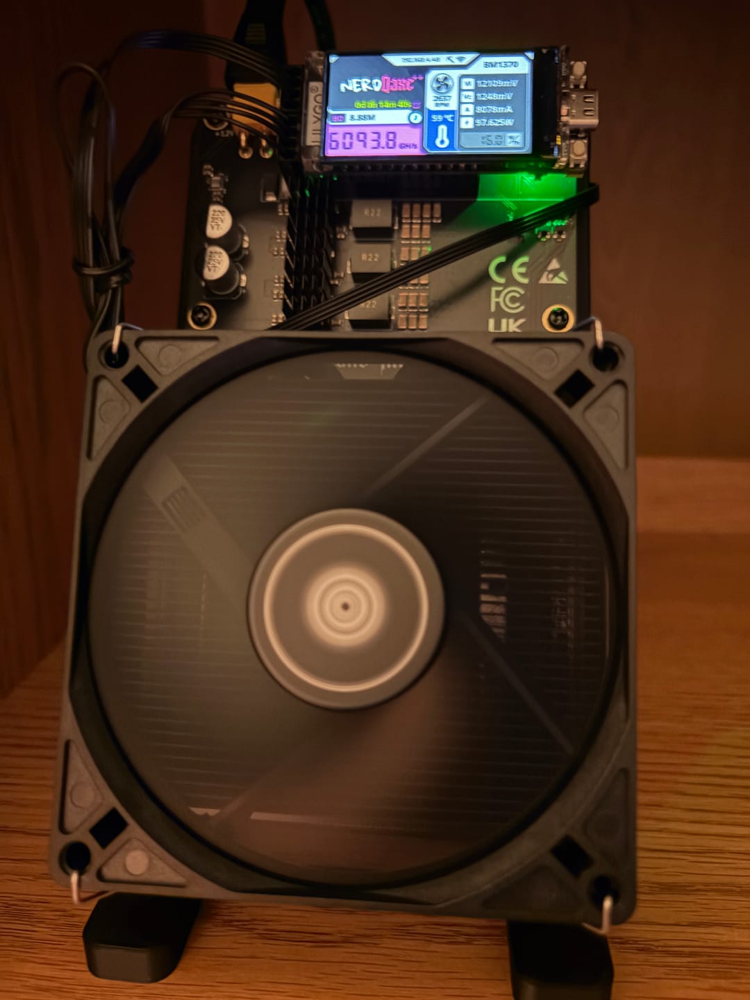 Customer photo review of NerdQaxe++ Rev 6.1 (6TH/s)