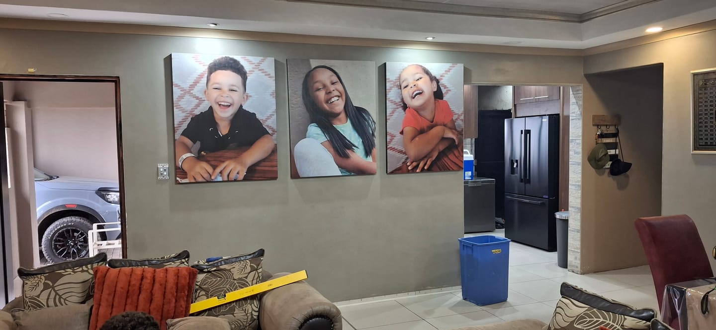 Customer photo review of 3 x A0 Super Big Canvas (80.9x102,5cm)