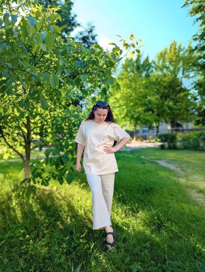 Customer photo review of Kendall Wide Leg Linen Pants