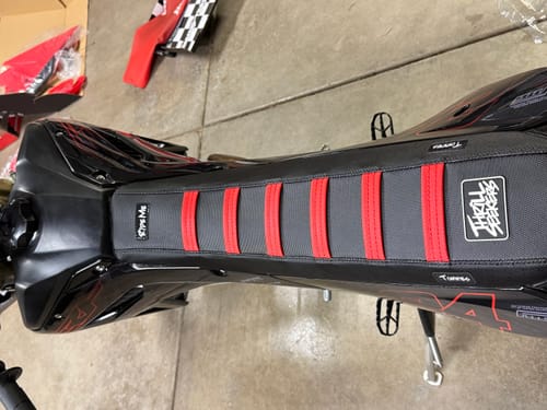 Customer photo review of Custom Seat Cover: 2024 Honda CRF450RX
